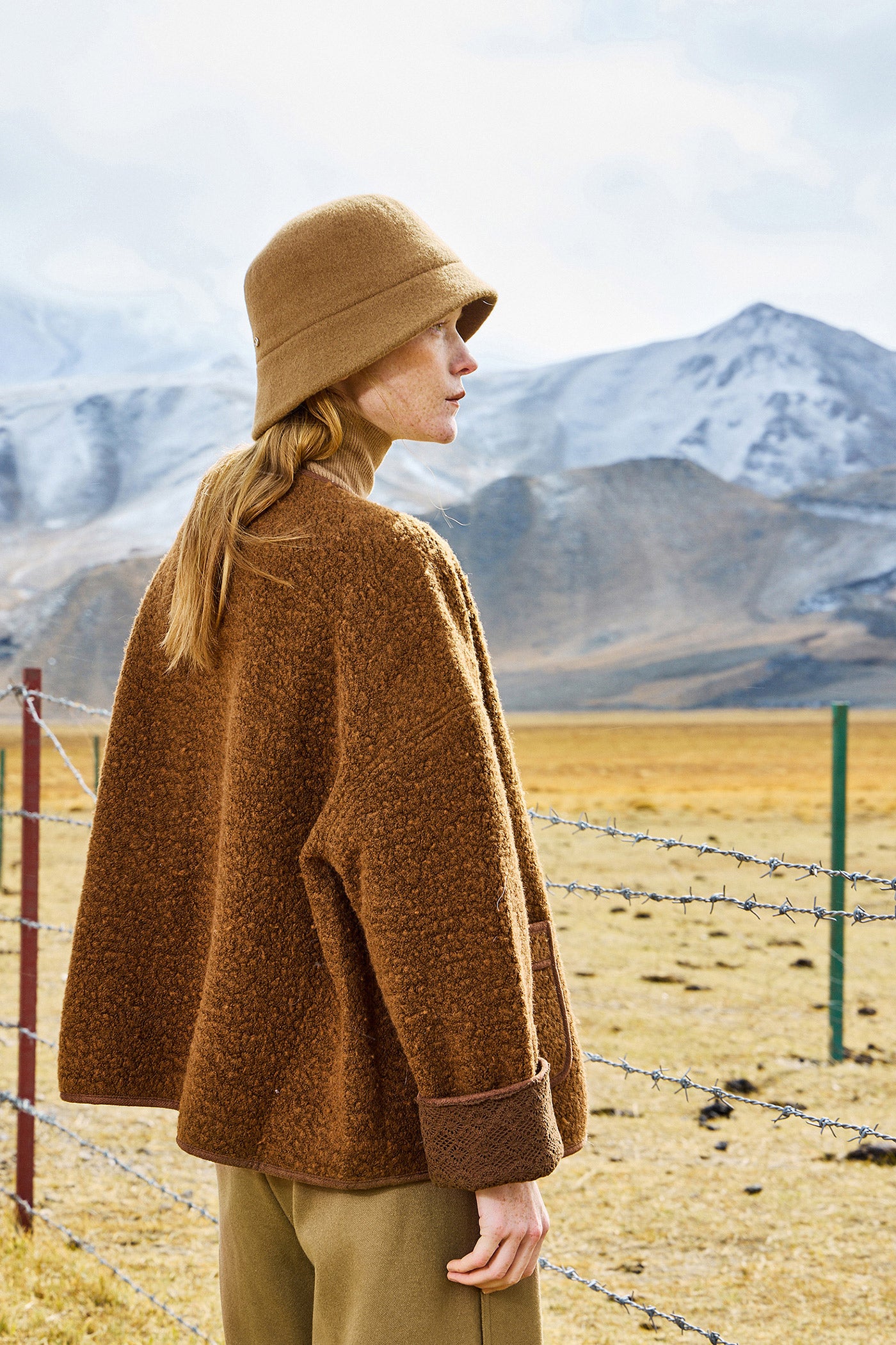 KAMILAN Women's French-Inspired Short Shearling Coat – 2025 Autumn Collection, Warm Sheep Wool Jacket