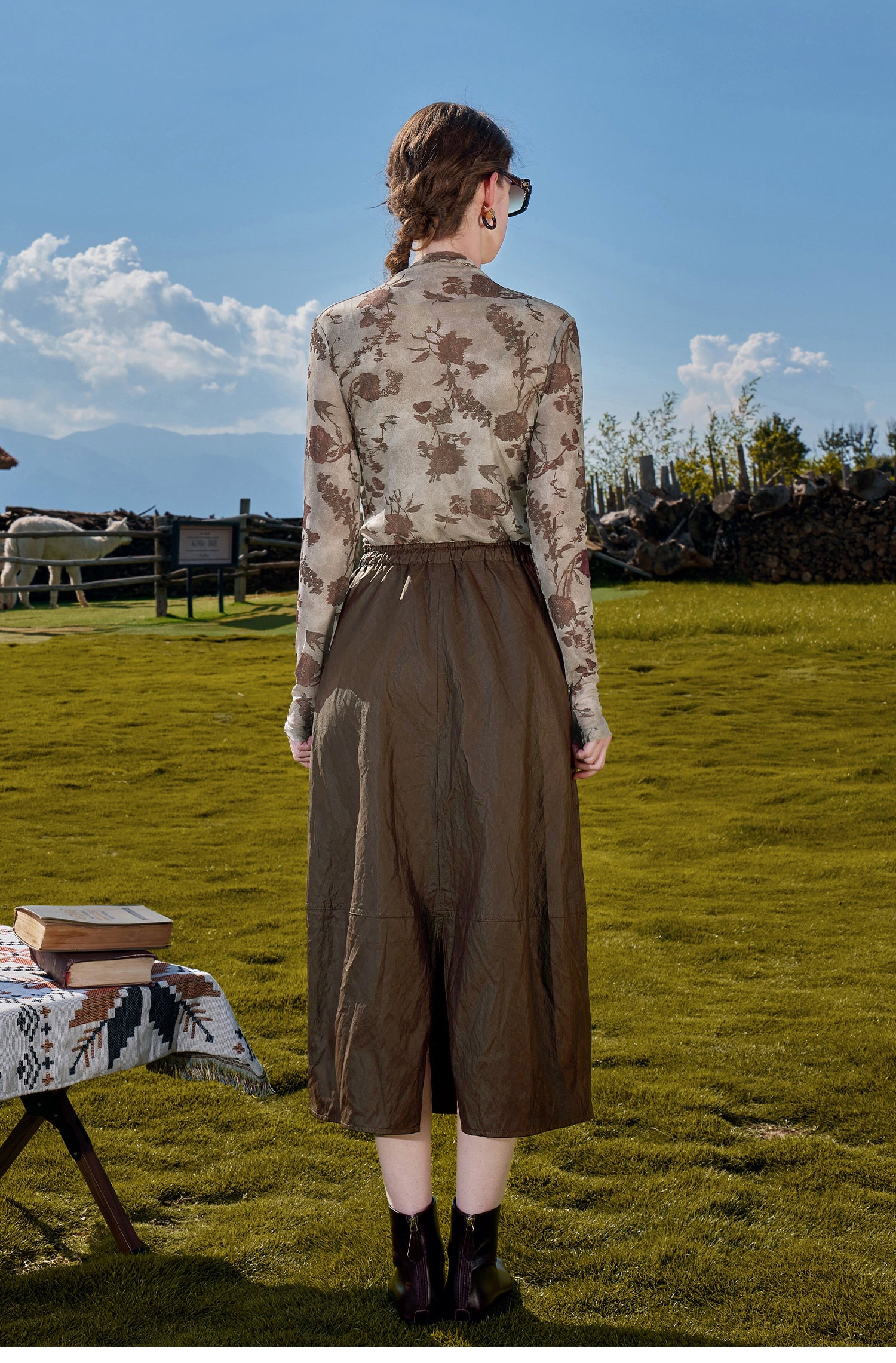 KAMILAN High-end printed long-sleeved top for women, new autumn 2025 style, stand collar, slimming, t-shirt, base layer.