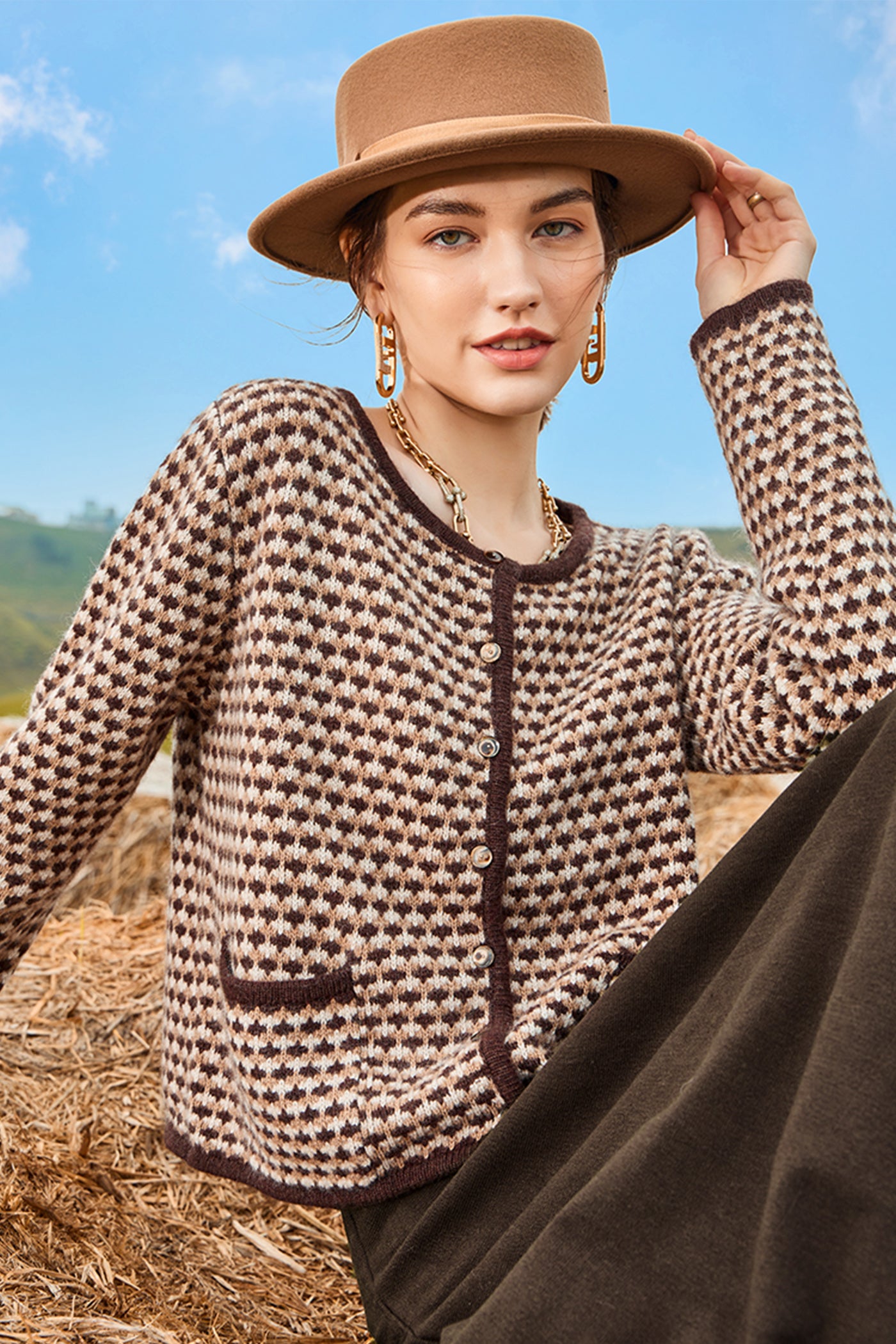 KAMILAN French Chic Wool Knit Cardigan – 2025 Autumn New Short Tweed-Inspired Sweater Jacket