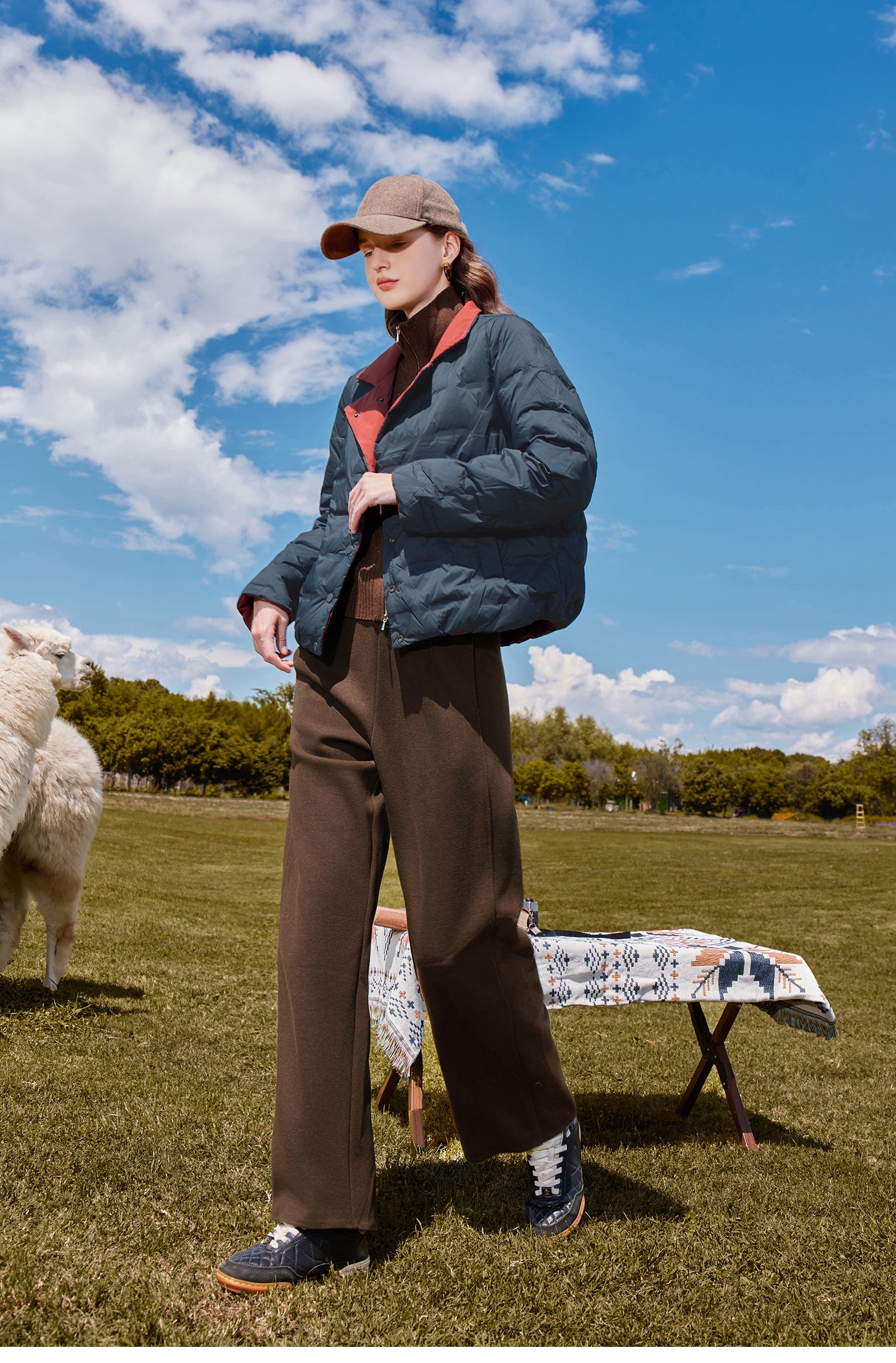 KAMILAN Short and lightweight warm down jacket for women, 2025 winter new style, white down jacket with two-sided wearability