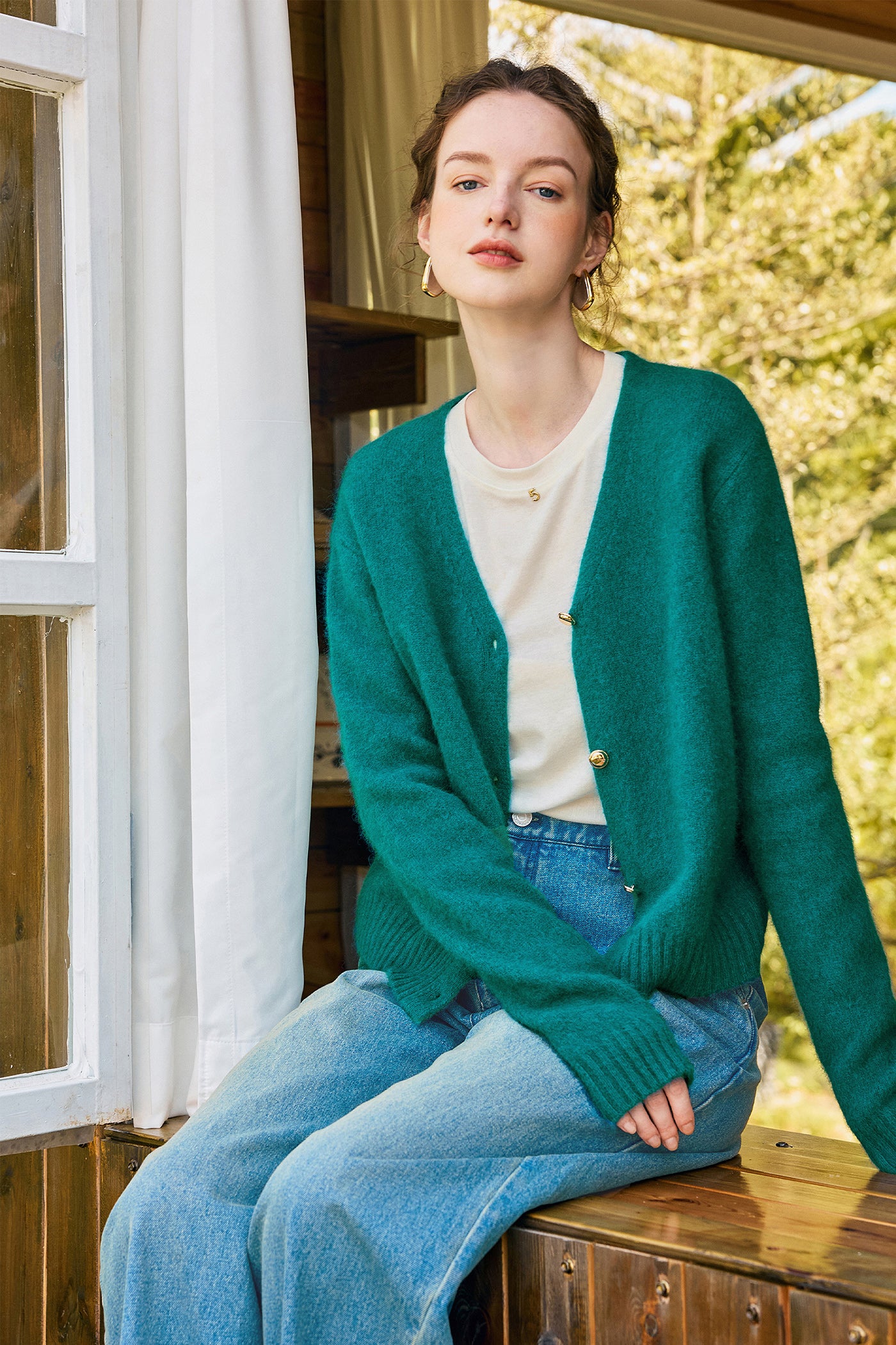 KAMILAN Women's French Chic Slim-Fit Base Layer Top – 2025 Autumn New Versatile Knit Undershirt