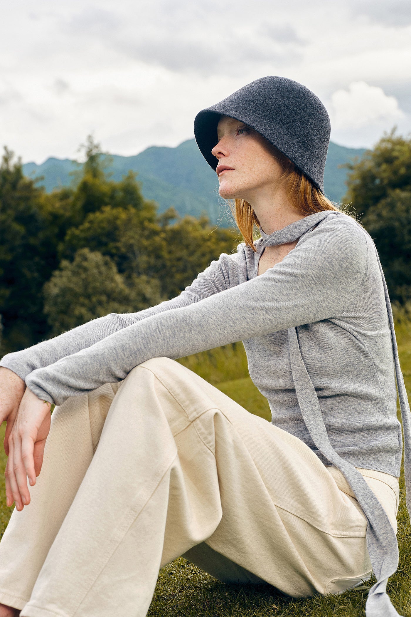 KAMILAN French-Inspired U-Neck Wool Sweater for Women – 2025 Fall New Chic Knit Base Layer