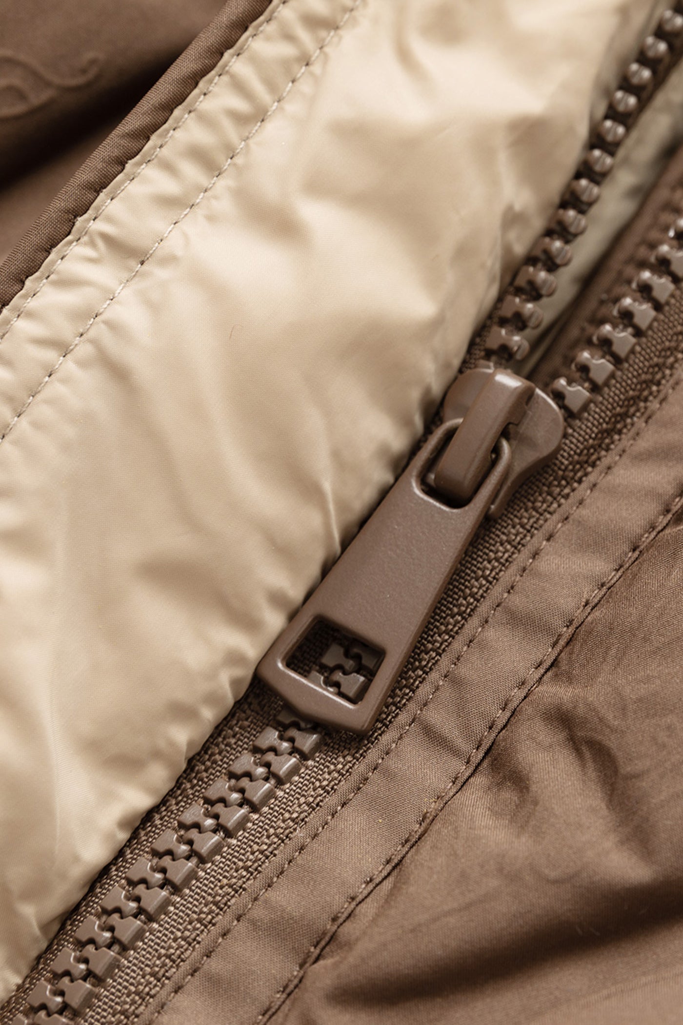 KAMILAN Women's Stylish Short Down Jacket – 2025 Winter Collection, Warm White Duck Down Hooded Coat