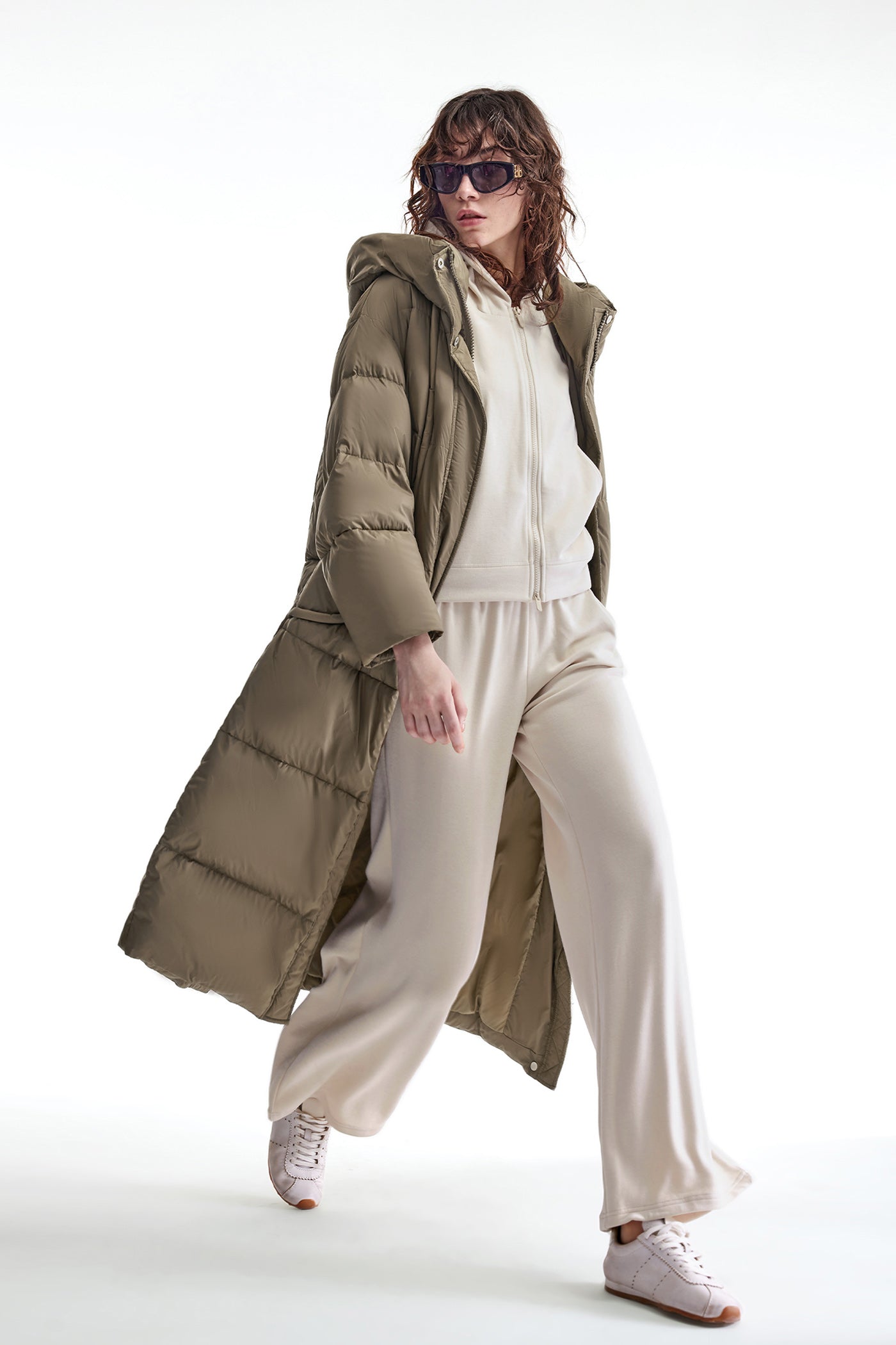 KAMILAN Designer-Inspired White Duck Down Coat for Women – 2025 Winter New Loose-Fit Mid-Length Hooded Puffer Jacket