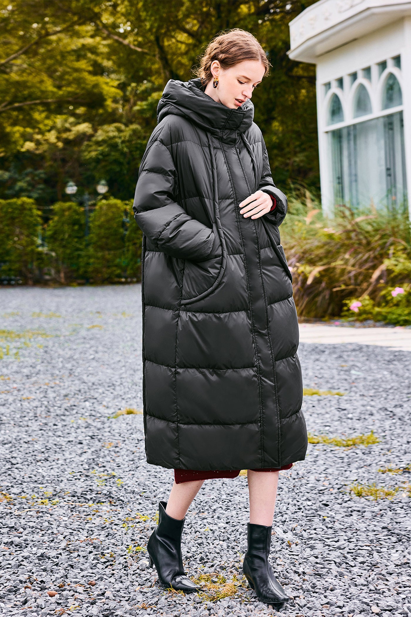 KAMILAN Designer-Inspired White Duck Down Coat for Women – 2025 Winter New Loose-Fit Mid-Length Hooded Puffer Jacket