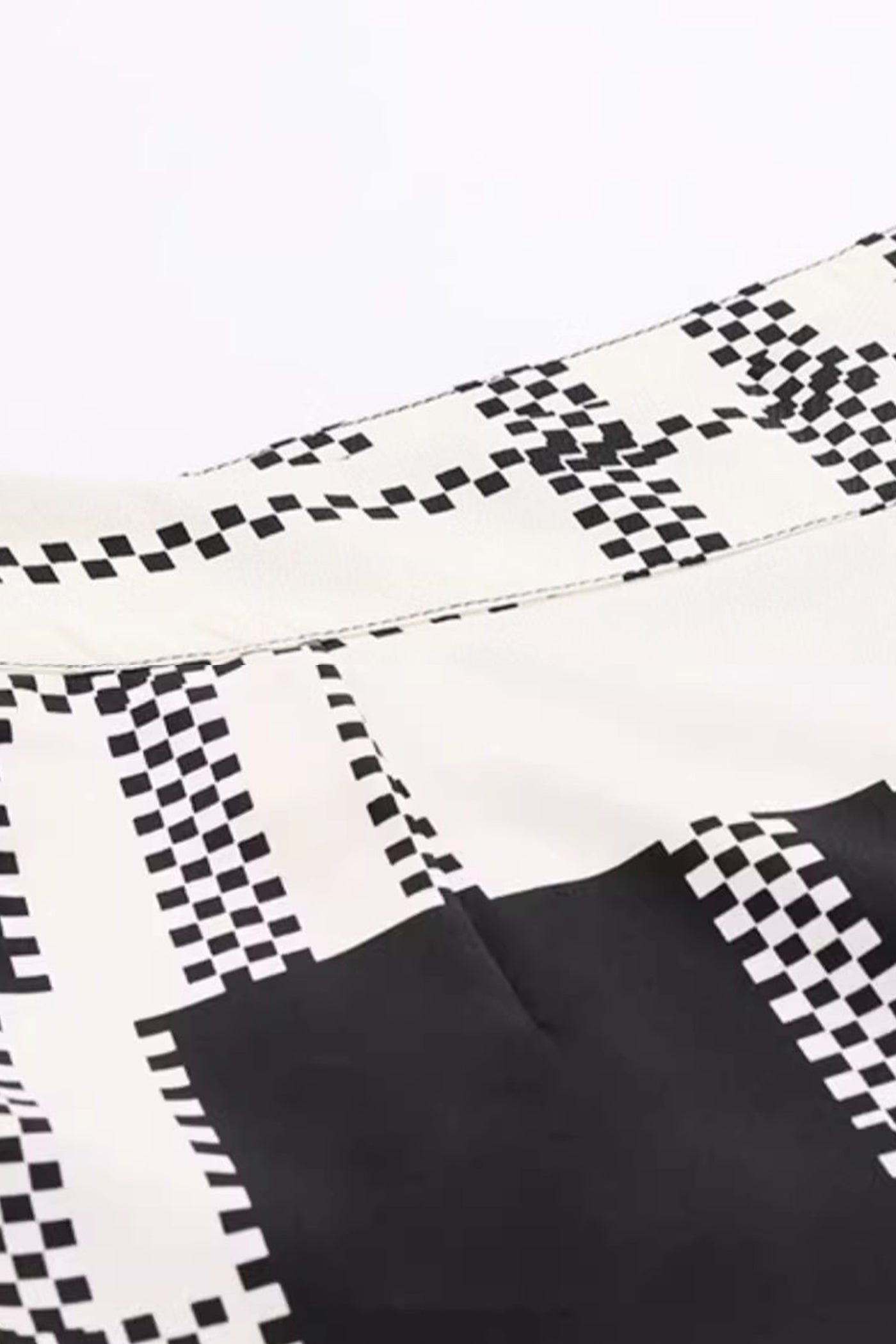 KAMILAN High-Waisted Wide-Leg Trousers with Geometric Print