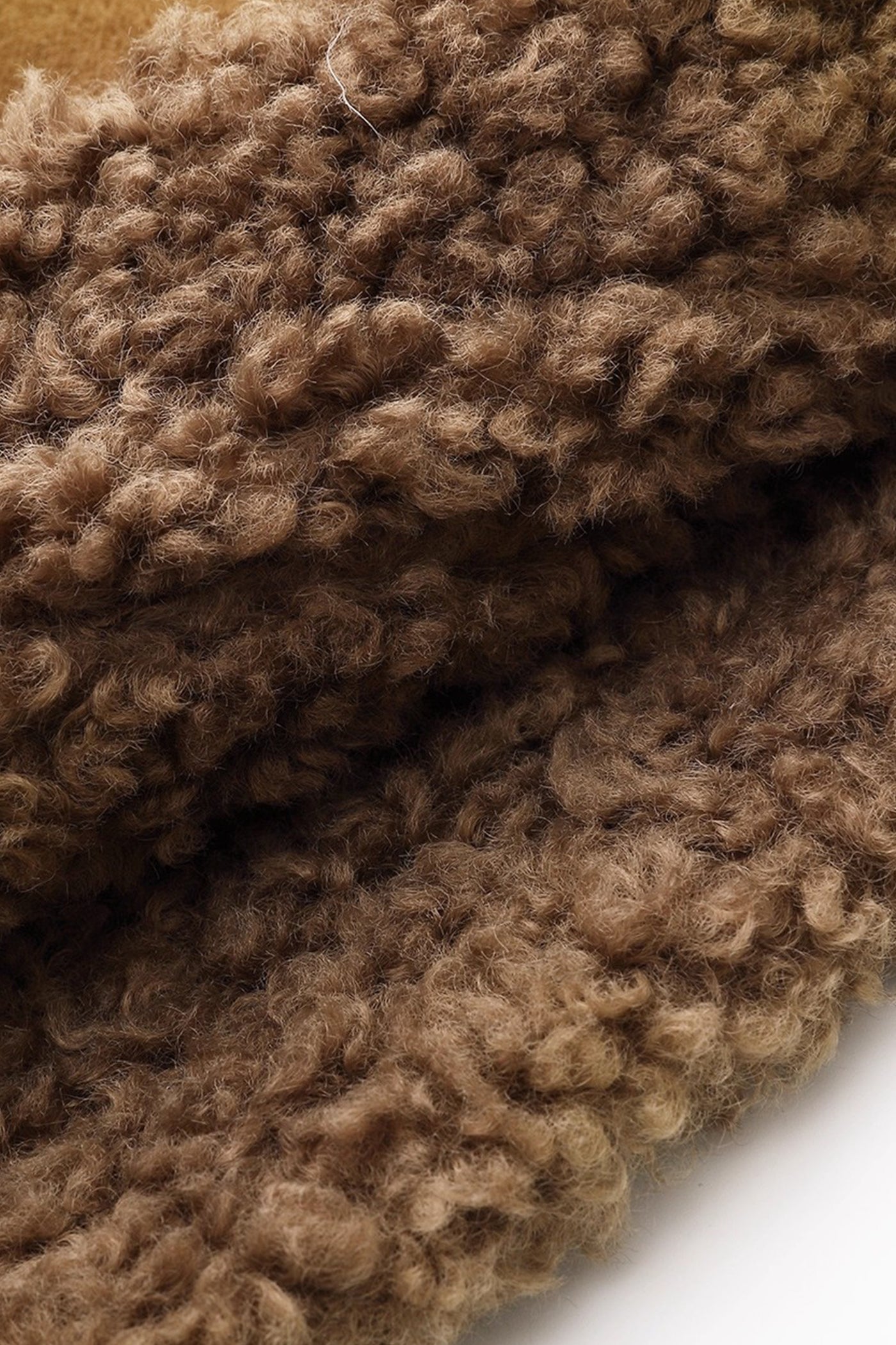 KAMILAN Shearling-Trimmed Wool Jacket with Structured Collar