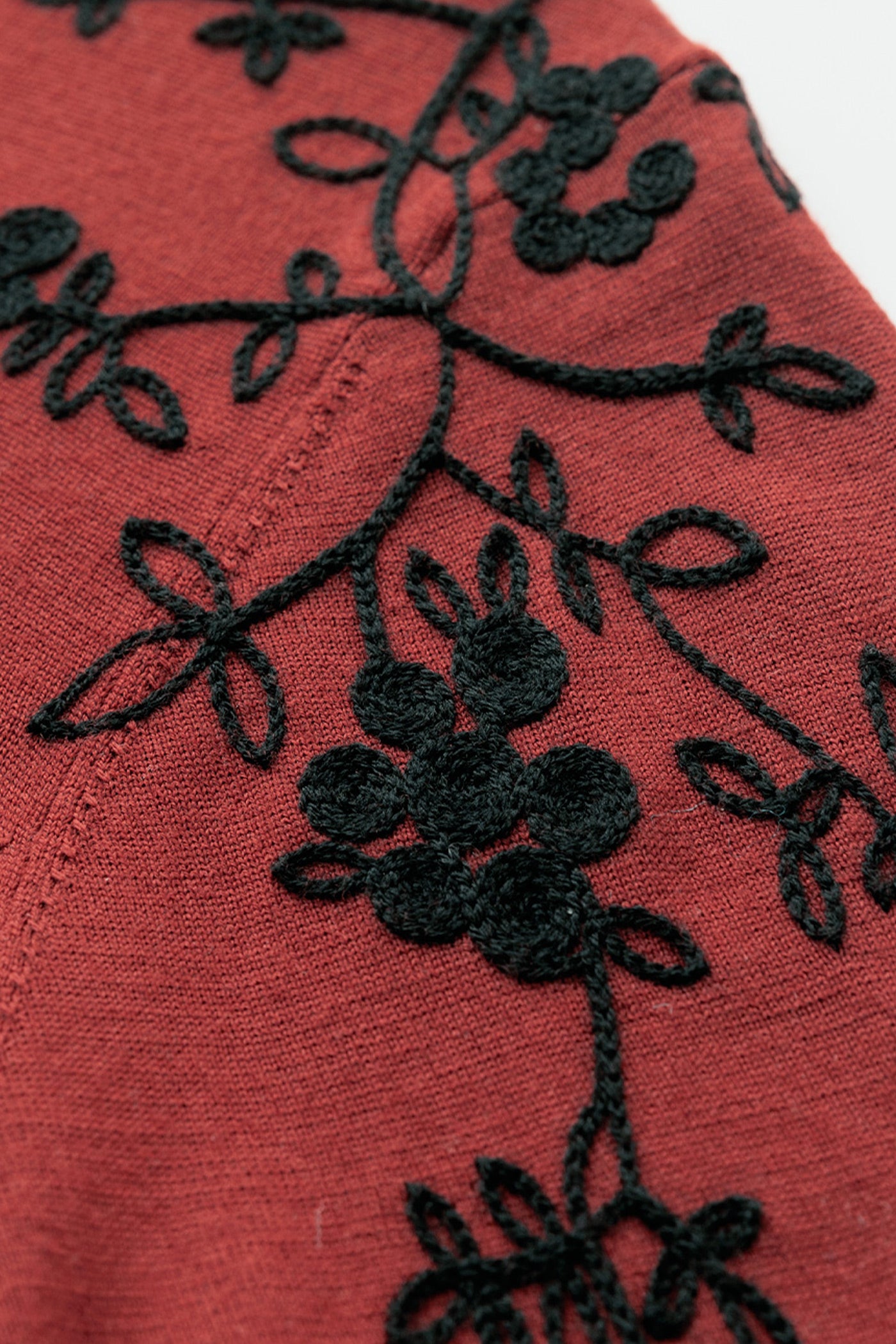KAMILAN Women's Embroidered Short Wool Sweater – 2025 Autumn/Winter Collection, Knit Top