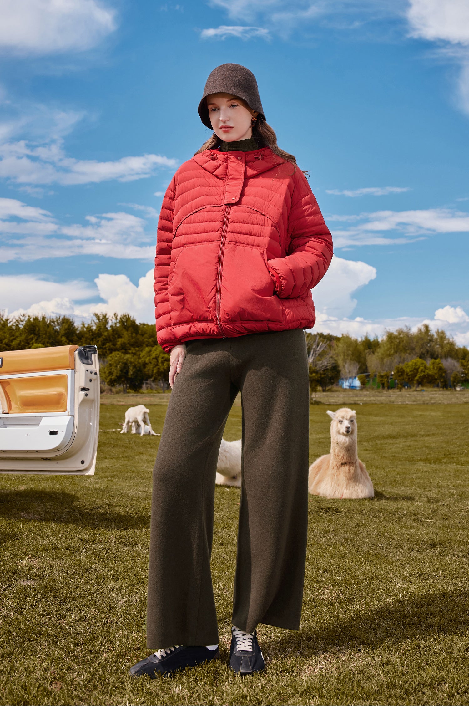 KAMILAN Women's Black Hooded Patchwork Short Down Jacket 2025 Winter New White Duck Down Warm Coat